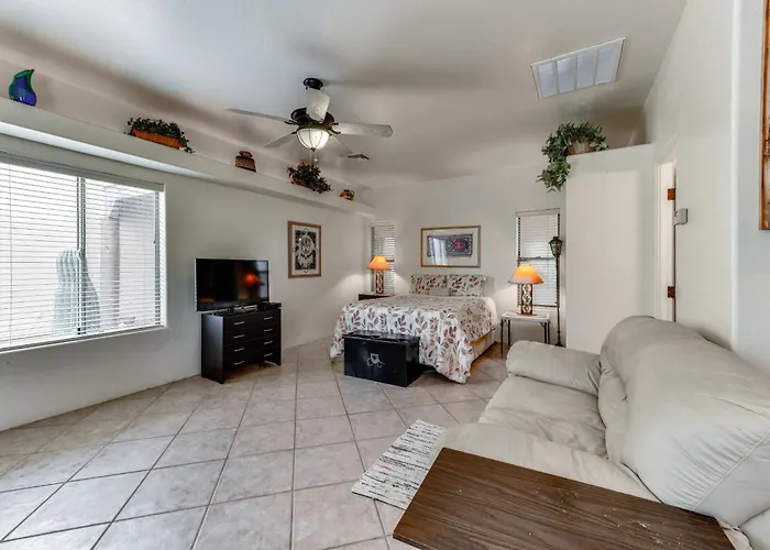 Apartment 4 Mi To San Tan Mtn Trails: Arizona Studio!
