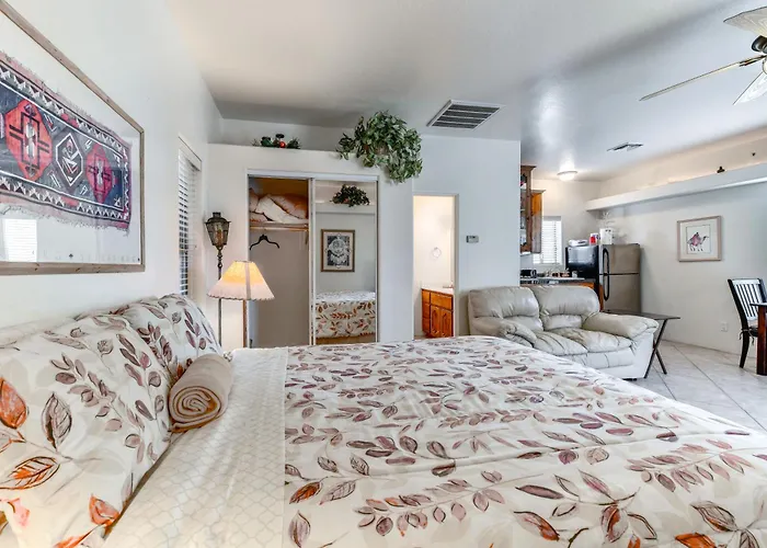 Apartment 4 Mi To San Tan Mtn Trails: Arizona Studio!