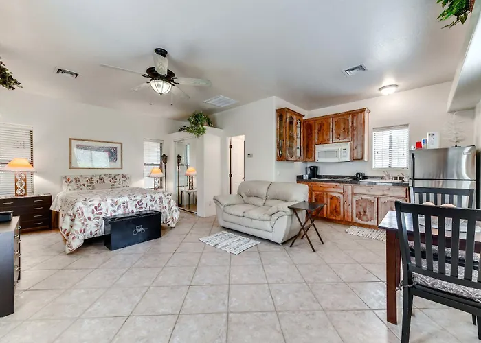 4 Mi To San Tan Mtn Trails: Arizona Studio! Apartment *